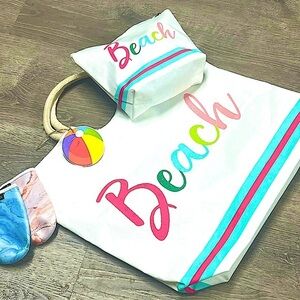 Victoria Leland Design A day  Beach Tote Bag Set - White with Multicolor Accents